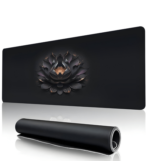 Tapis de souris ergonomique noir avec illustration centrale de fleur dorée et violette, grand format rectangulaire, exemplaire enroulé