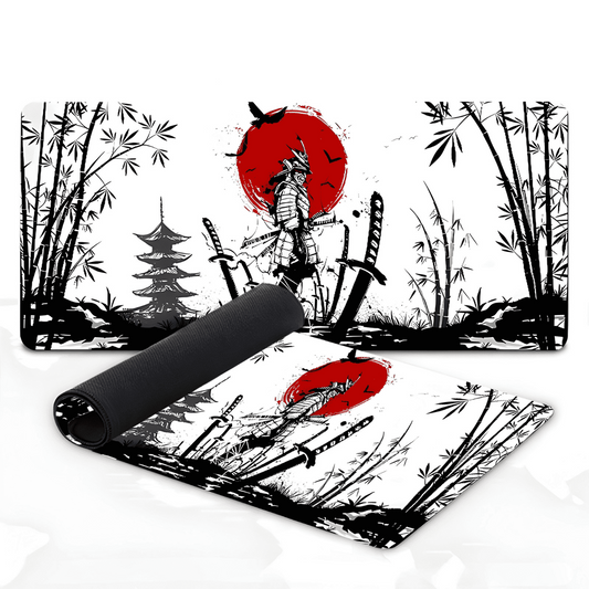 tapis de souris gaming avec illustration de samouraï devant un soleil rouge, bambous, katanas et pagode en arrière-plan